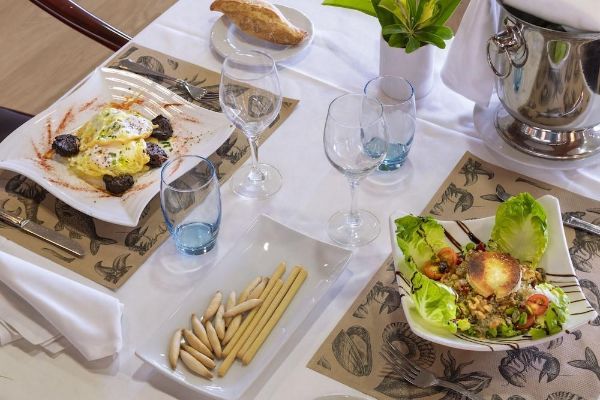 Casablanca Playa Hotel & Suites (Salou)